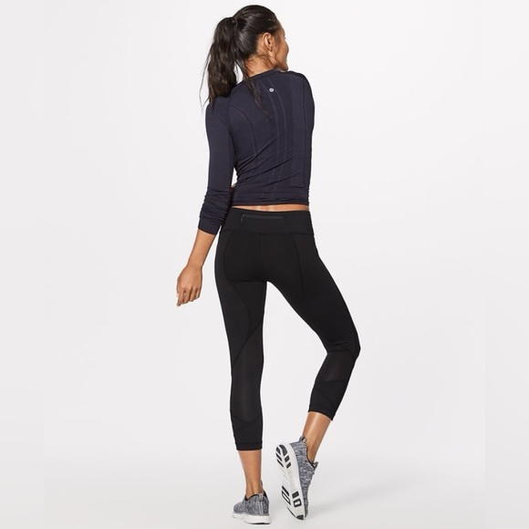 Lululemon Pace Rival Crop 22" size 4 low rise - Picture 3 of 11